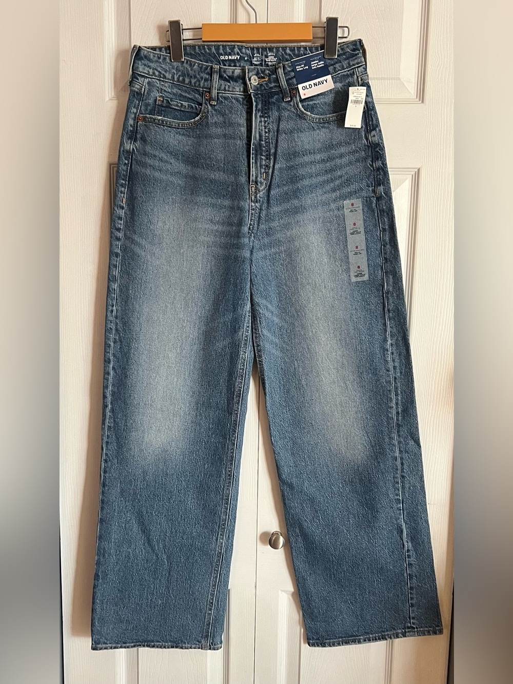 Old Navy Extra High-Rise Wide-Leg Jeans Medium Wash NWT – Size 8